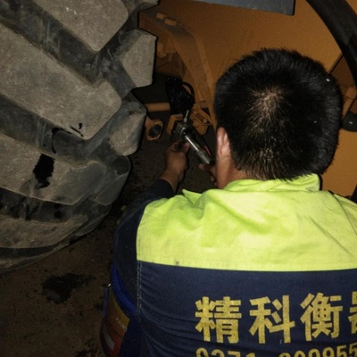 長(zhǎng)春裝載機(jī)電子秤多少錢(qián)四平\遼源\白城/松原長(zhǎng)春20年精科鏟車(chē)秤廠家